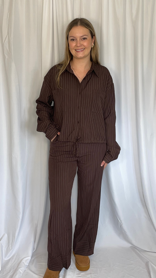 SET BRUIN MET STREPEN